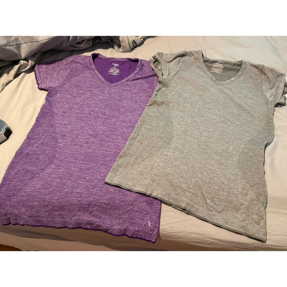 Lot x2 Womens Danskin Now Fitted Shirt Tops Activewear Size Medium 8-10 DriMore